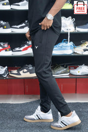 Men's Stylish Regular Fit Popcorn Cargo Track Pant - Black